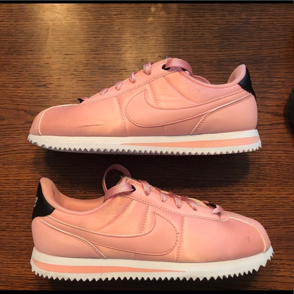 nike cortez valentine's day